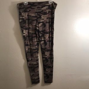 Camo leggings